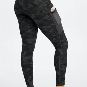 Fabletics Leggings Women Medium Charcoal Camo Powerhold Active Medium